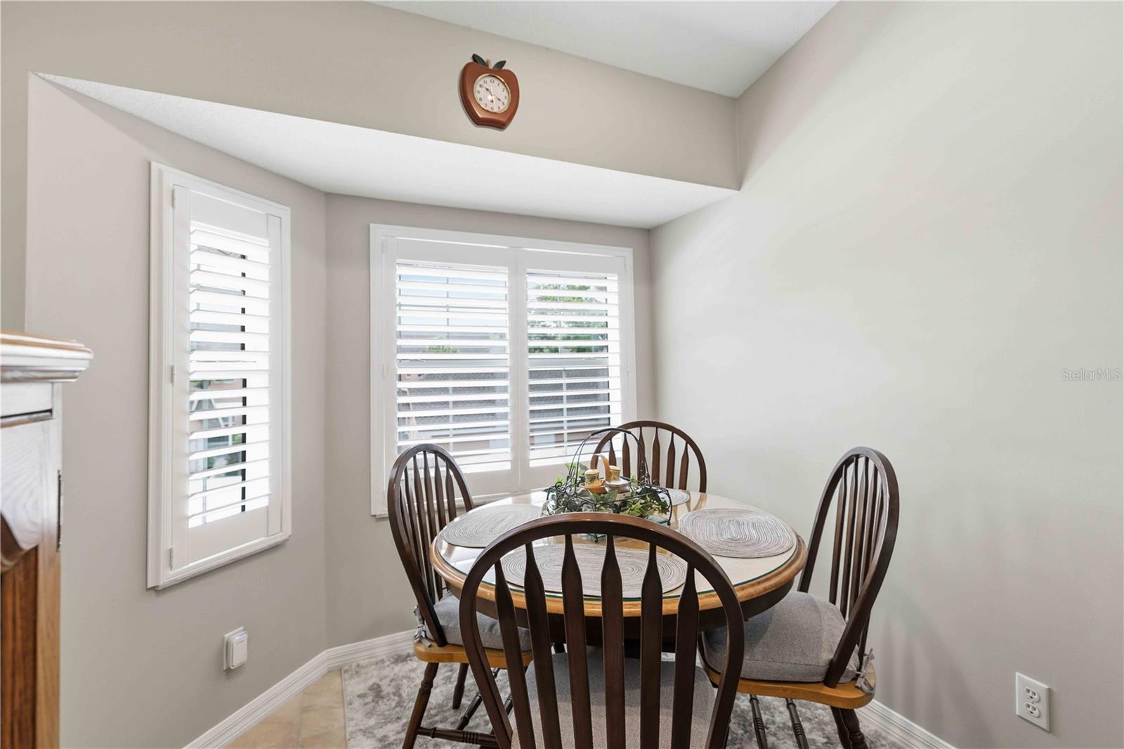 HERITAGE OAK PARK WATERS EDGE - Residential