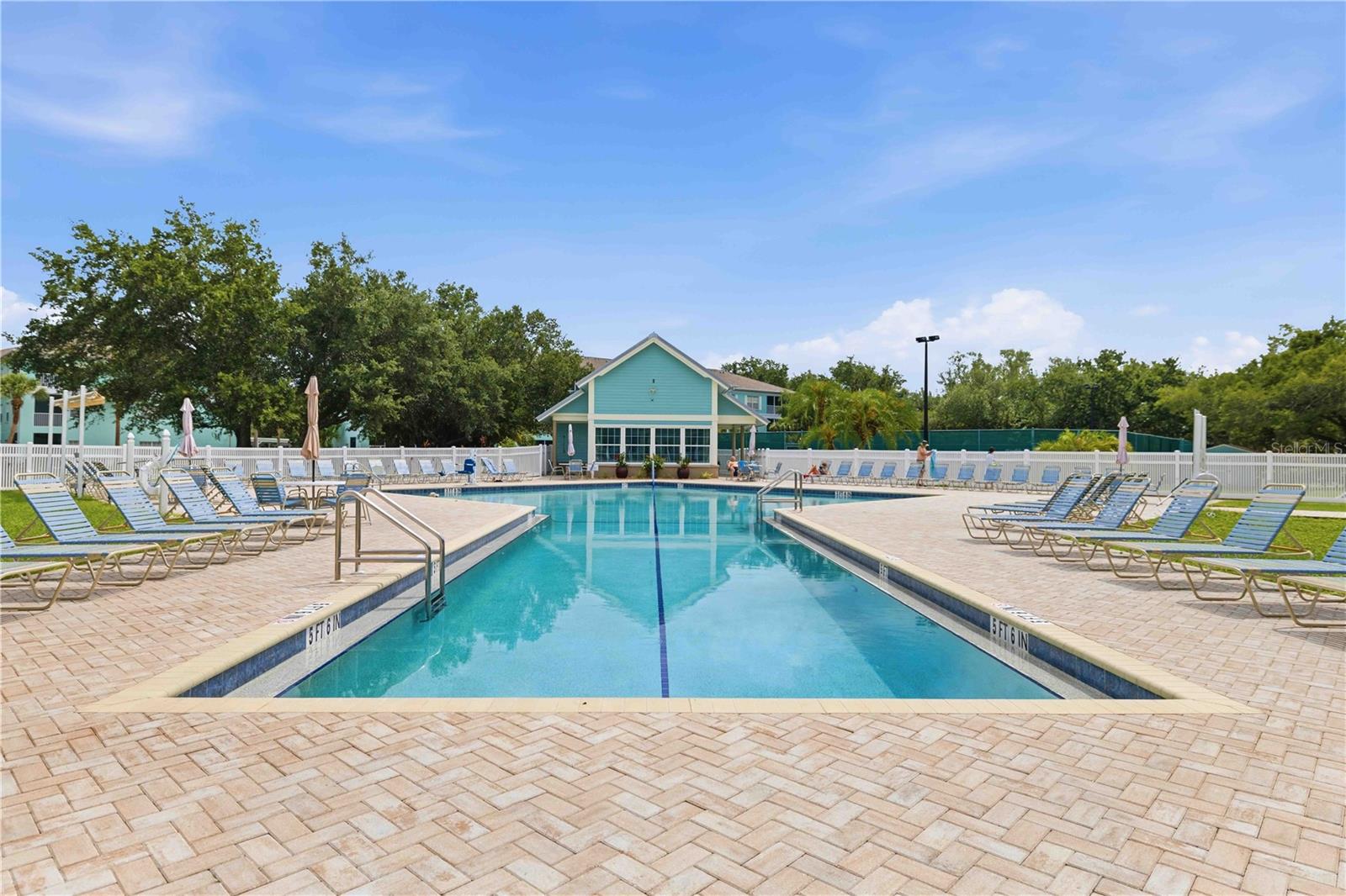 HERITAGE OAK PARK WATERS EDGE - Residential