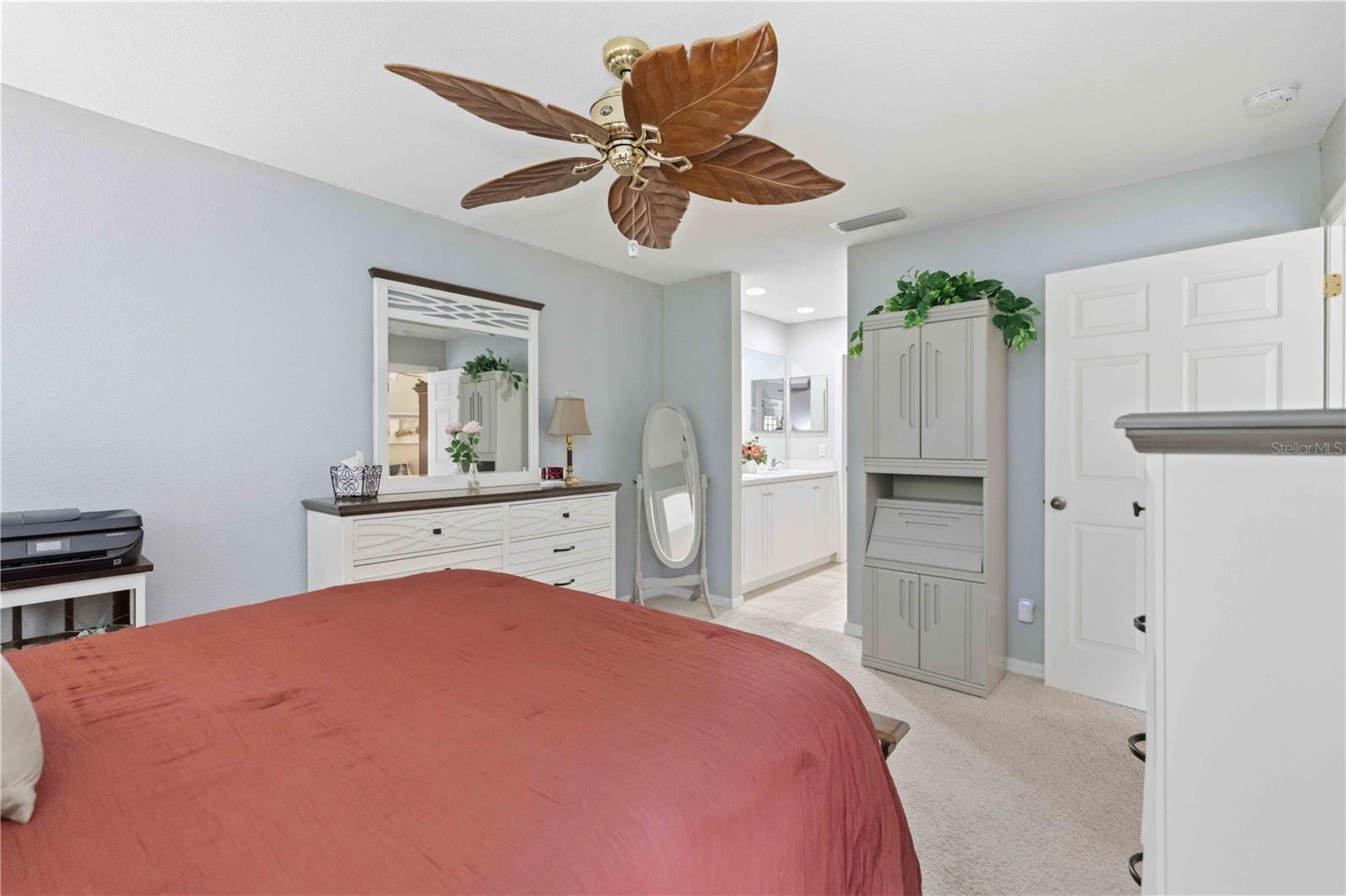 HERITAGE OAK PARK WATERS EDGE - Residential