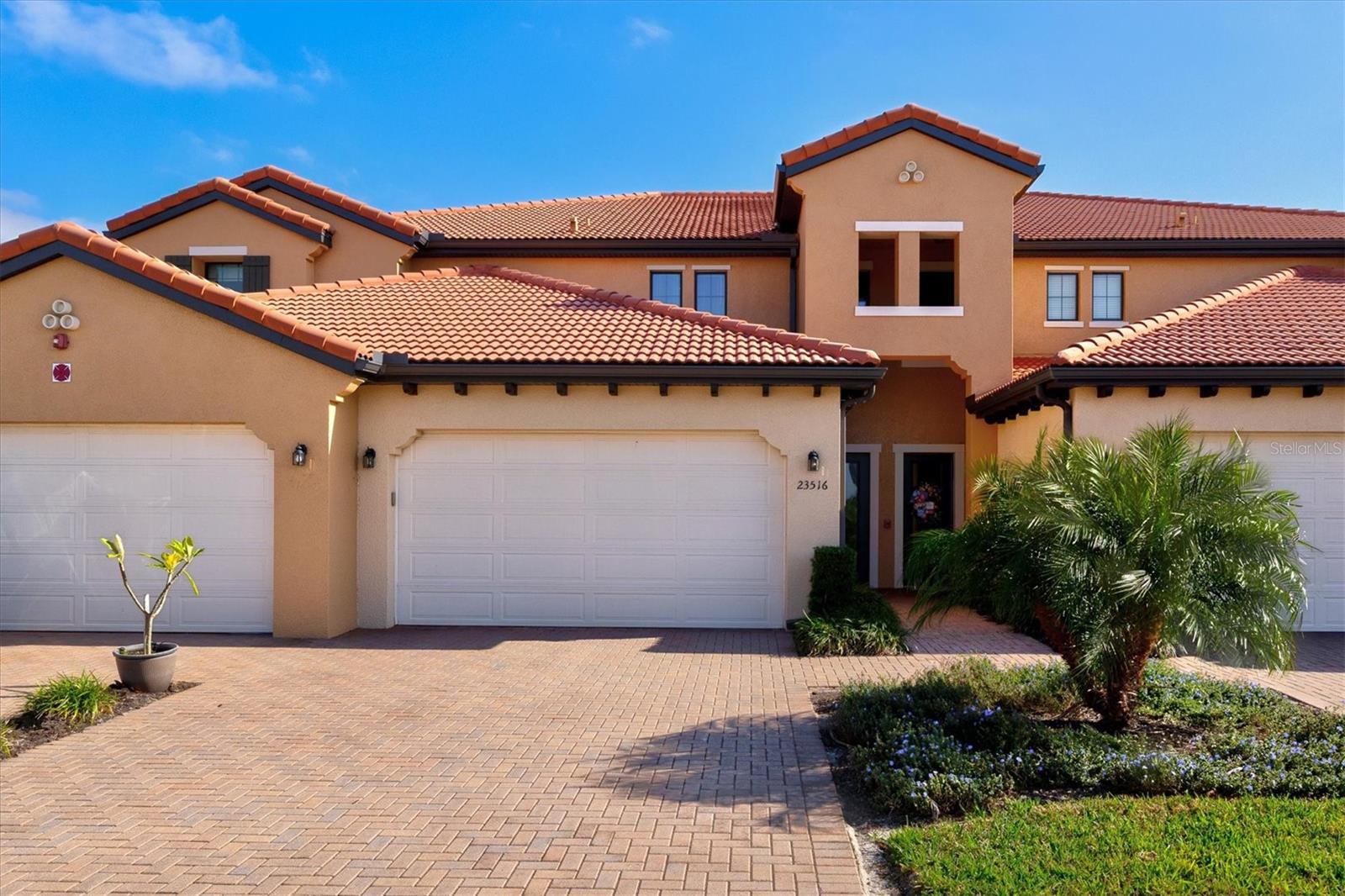 SARASOTA NATIONAL - Residential