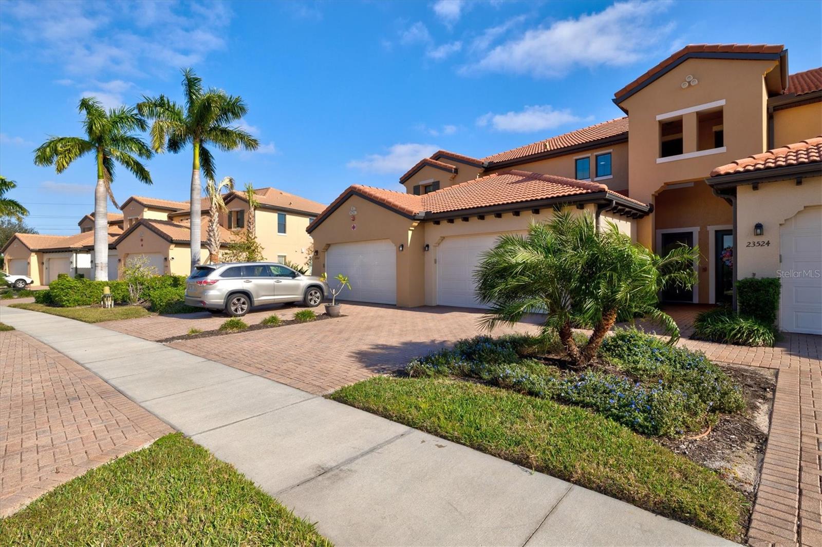 SARASOTA NATIONAL - Residential