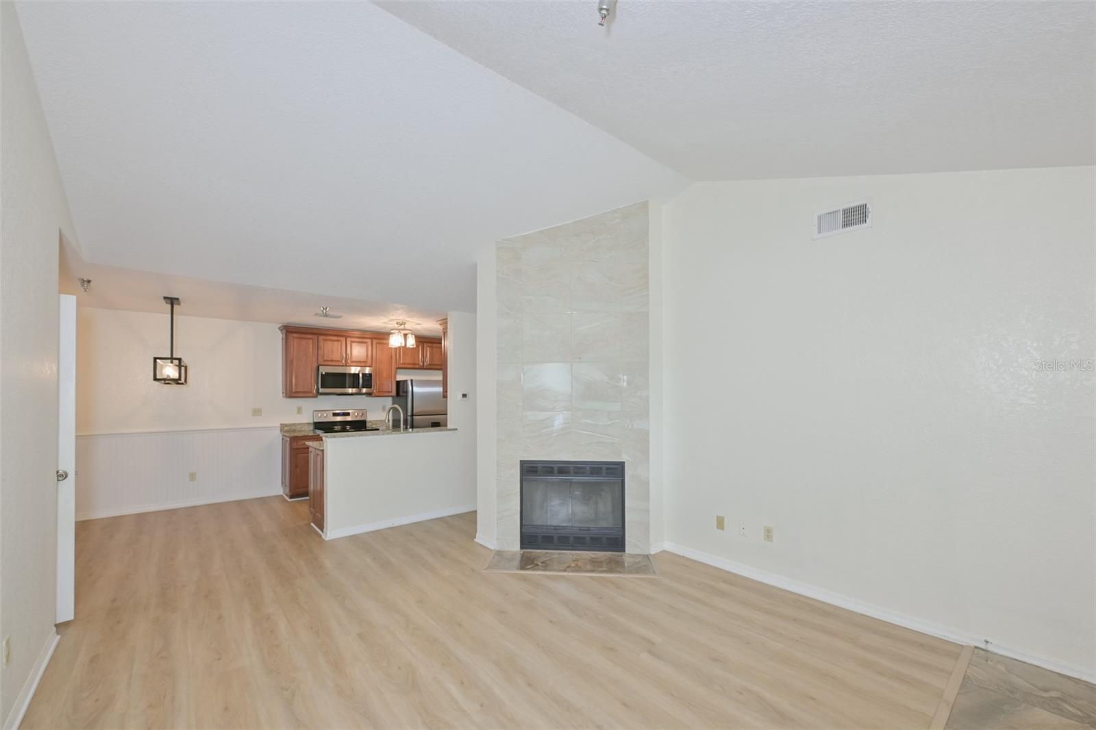 ITOPIA PRIVATE RESIDENCES CONDO - Residential