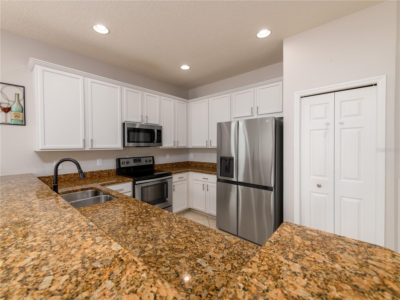 AVELAR CREEK NORTH - Residential