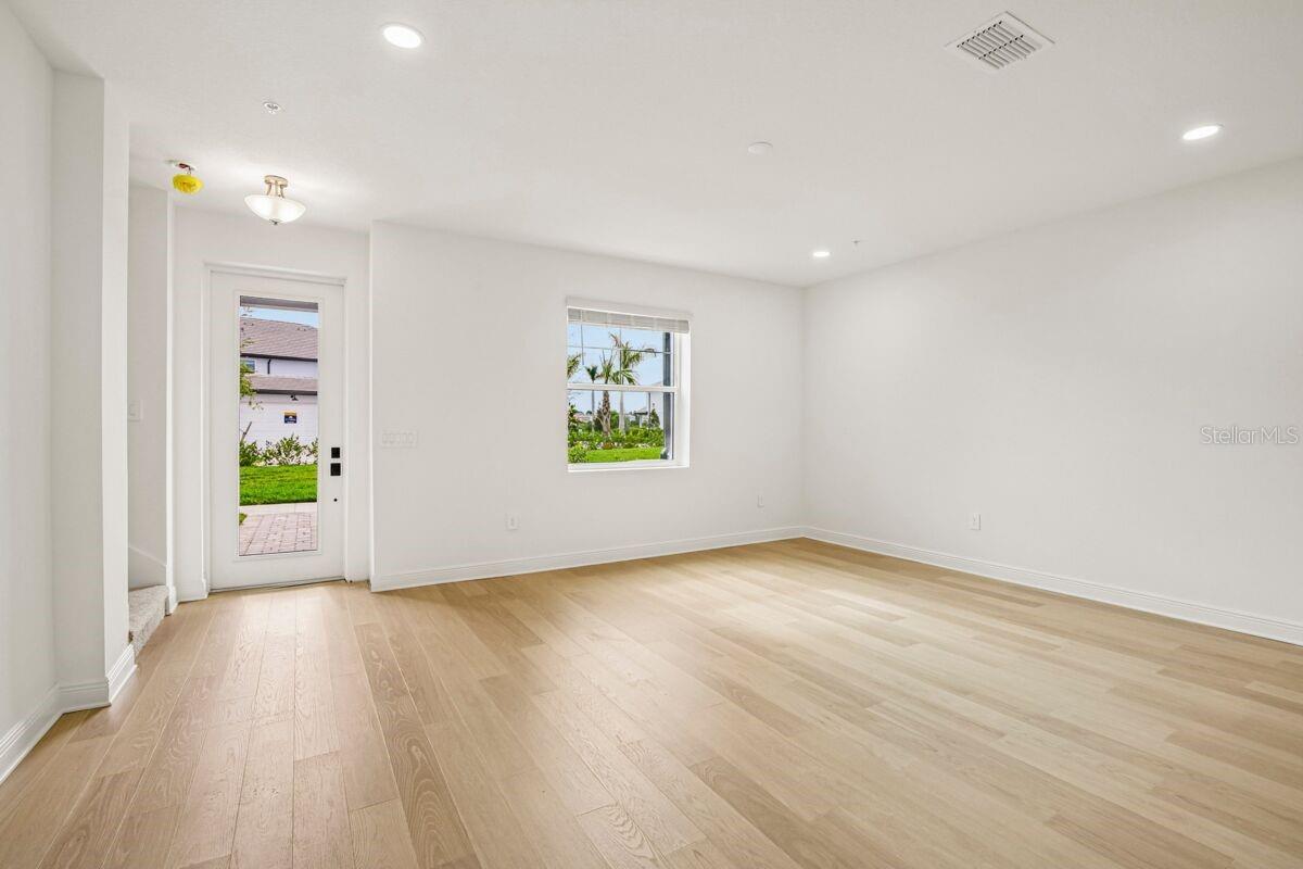 PALMERA AT WELLEN PARK - Residential