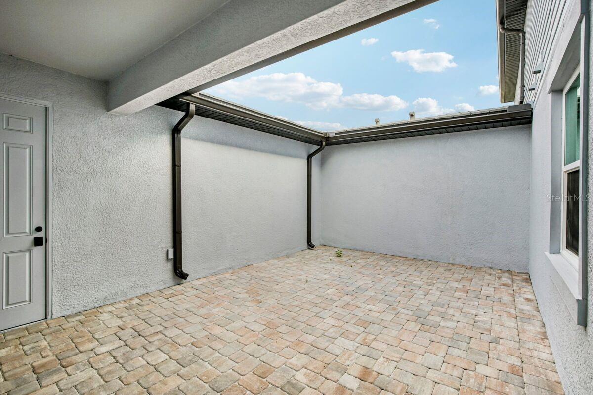 PALMERA AT WELLEN PARK - Residential