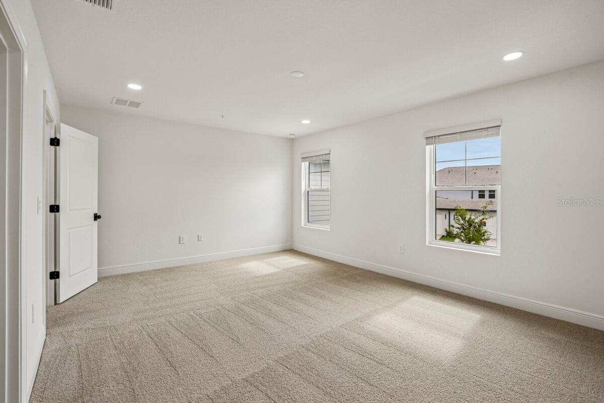 PALMERA AT WELLEN PARK - Residential