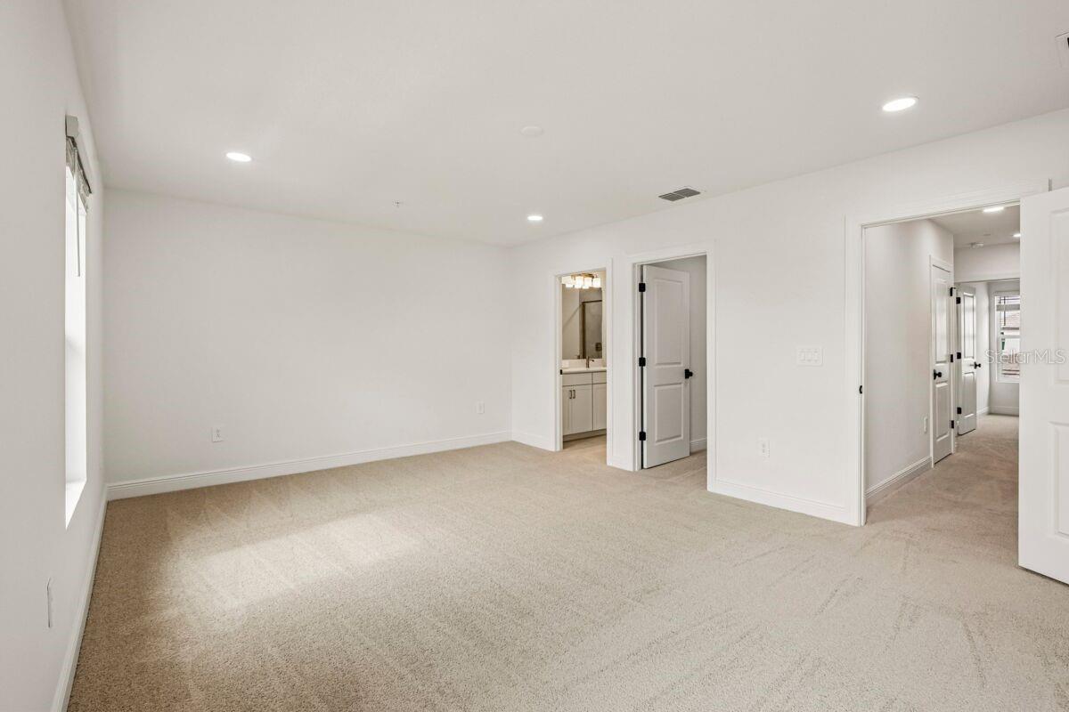 PALMERA AT WELLEN PARK - Residential