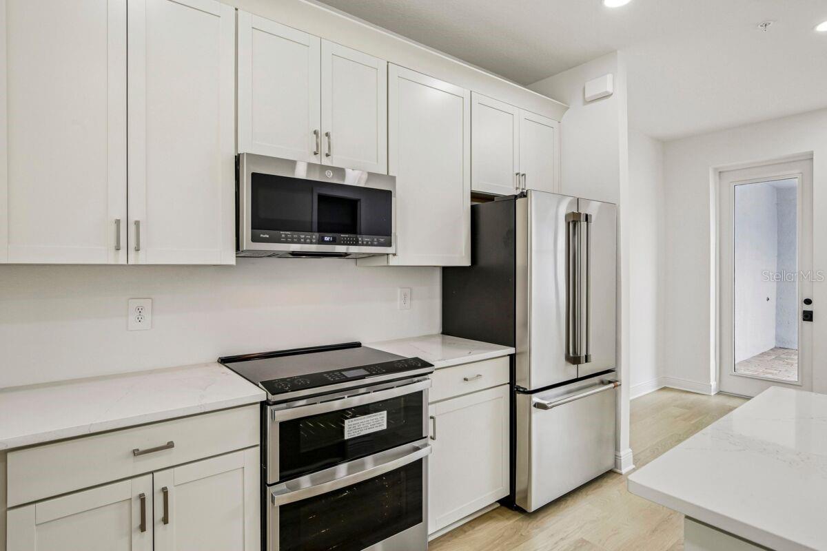 PALMERA AT WELLEN PARK - Residential