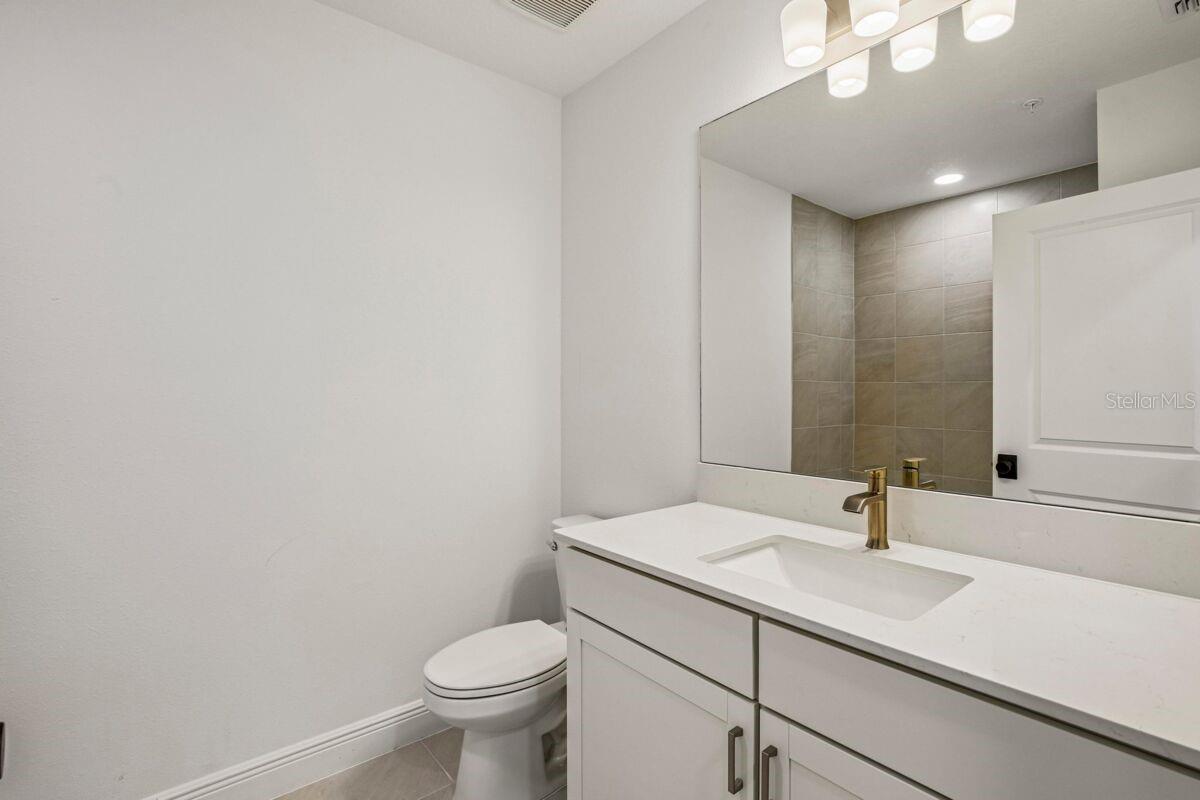 PALMERA AT WELLEN PARK - Residential