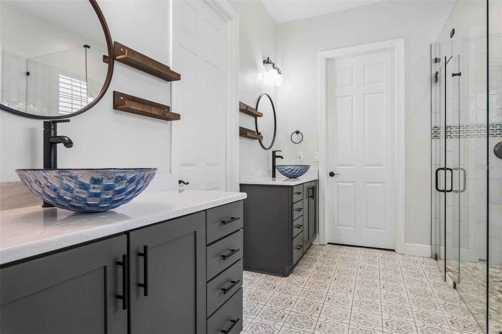 WESTSHORE YACHT CLUB PH 313 - Residential