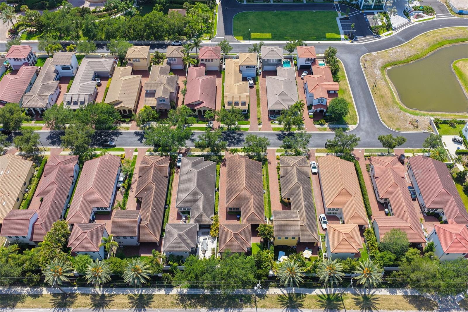 WESTSHORE YACHT CLUB PH 313 - Residential