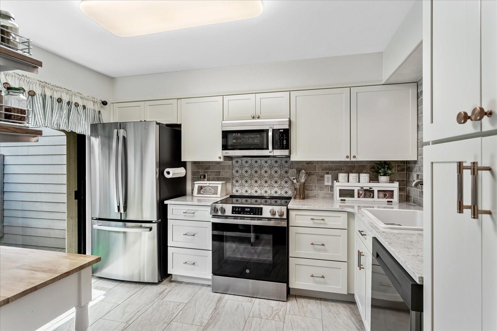 GOVERNORS POINT PH 2 - Residential
