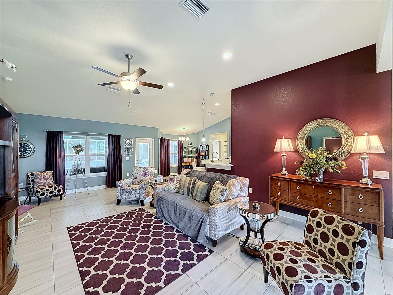 SPRING HILL - Residential