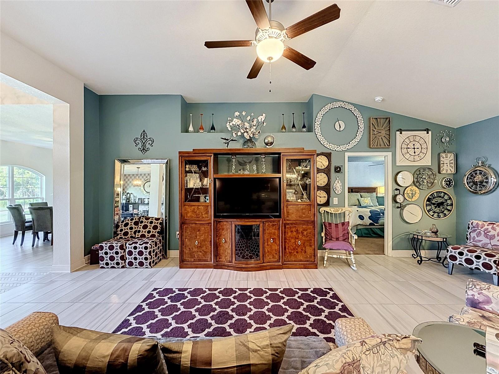 SPRING HILL - Residential