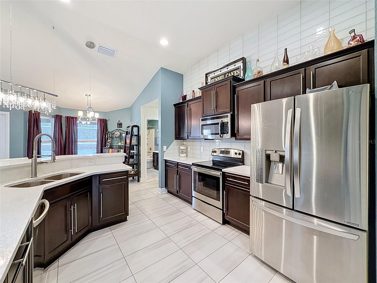 SPRING HILL - Residential