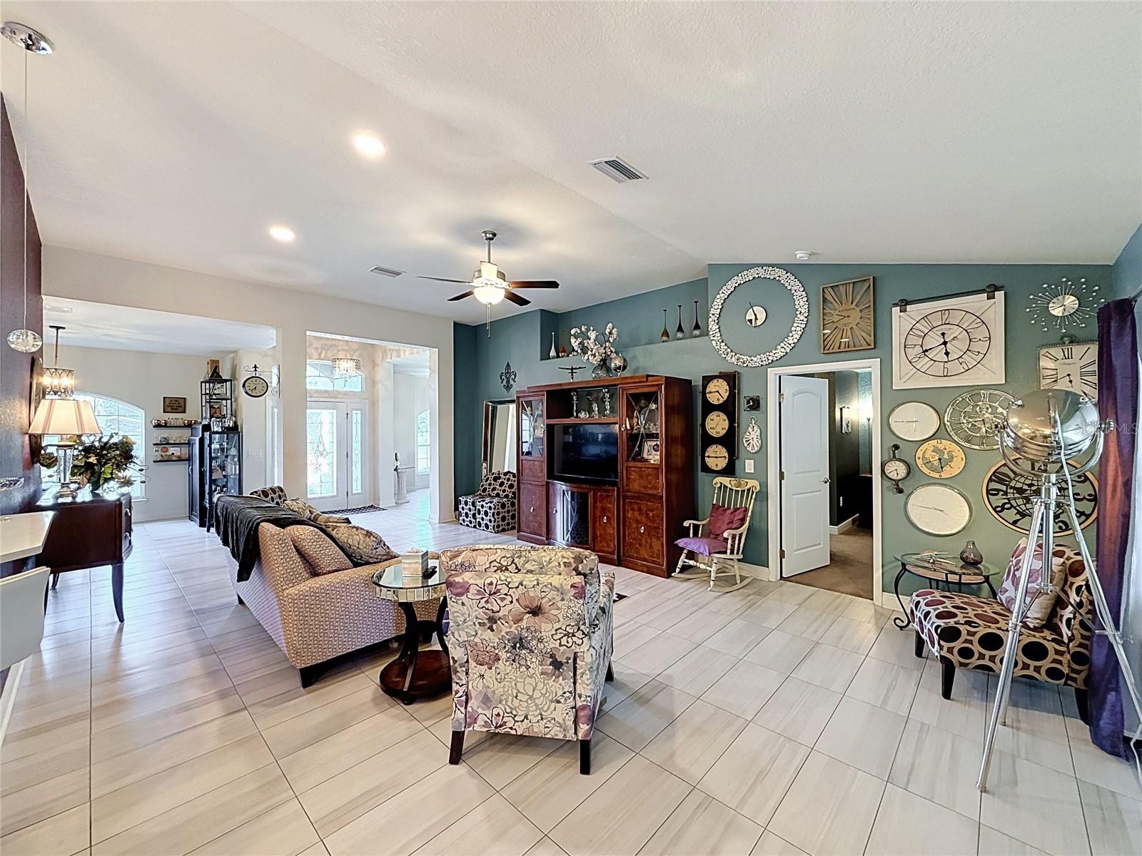 SPRING HILL - Residential