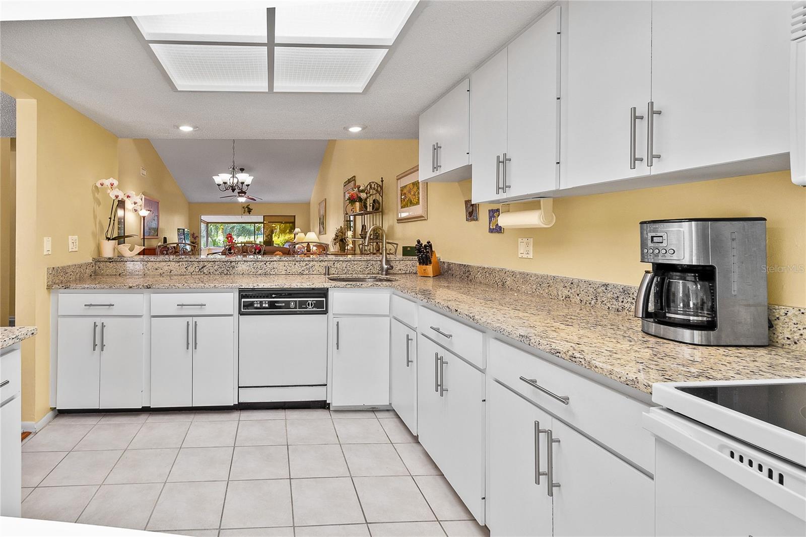 THE VILLAS AT EL CONQUISTADOR - Residential Lease