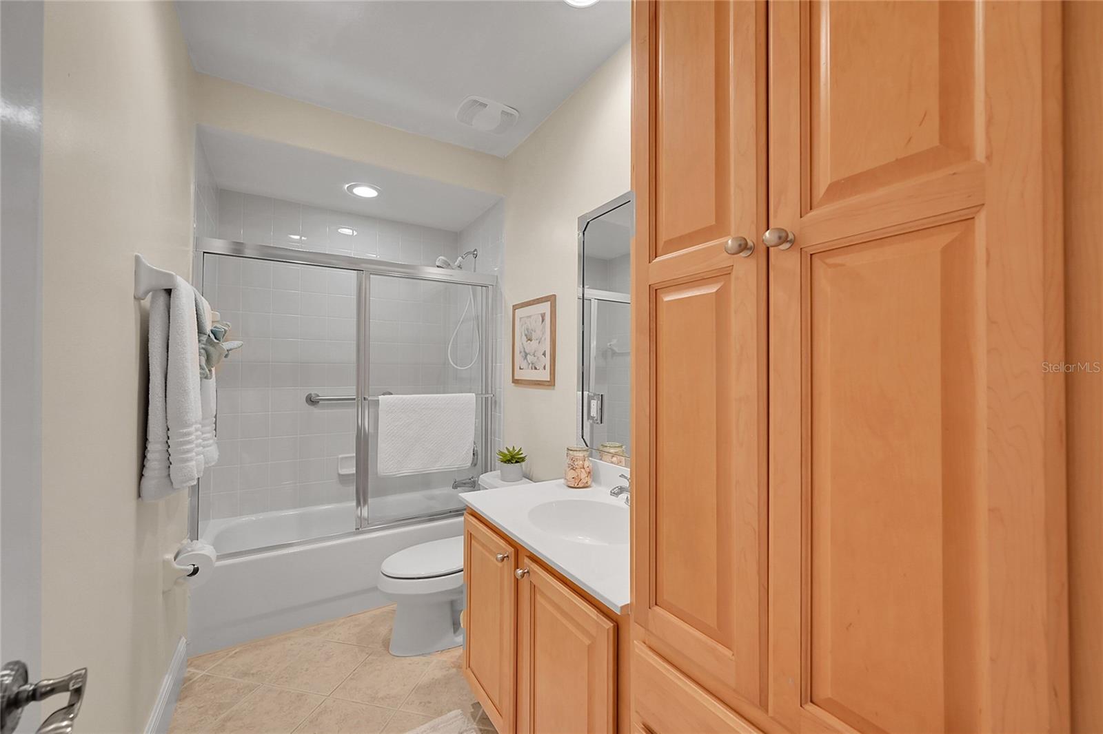 WINDSTAR CONDO SEC - Residential