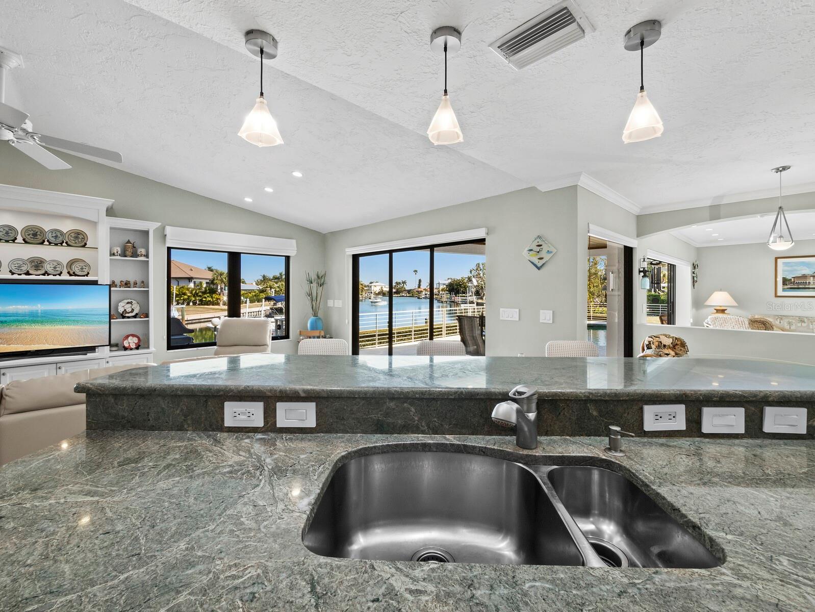EMERALD HARBOR UNIT 1 REV - Residential