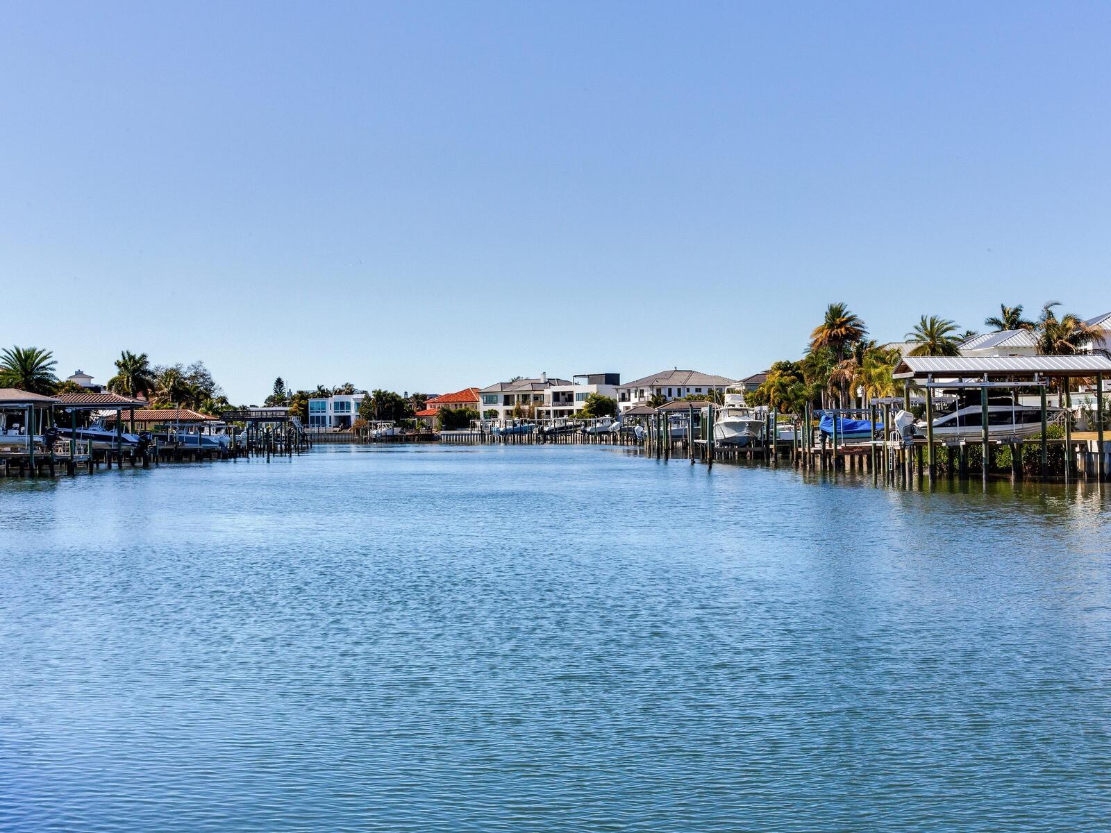 SUNSET PARK ISLES UNIT 4 - Residential