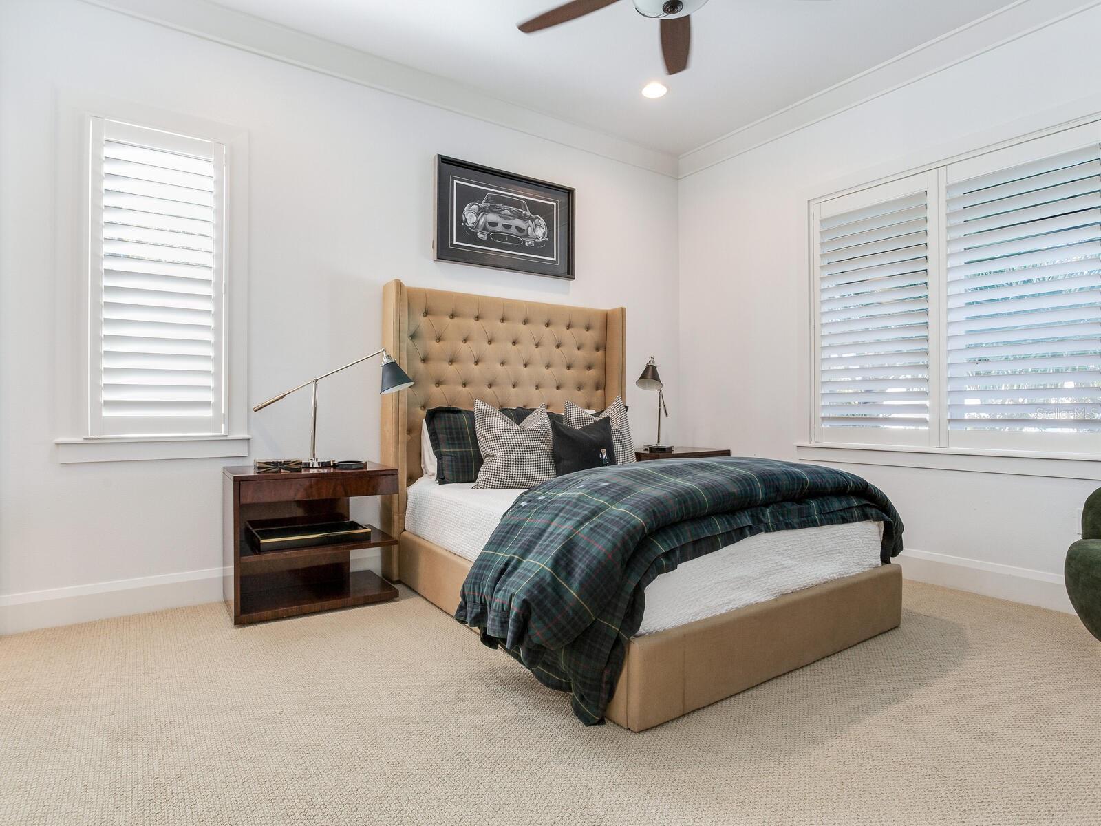 SUNSET PARK ISLES UNIT 4 - Residential
