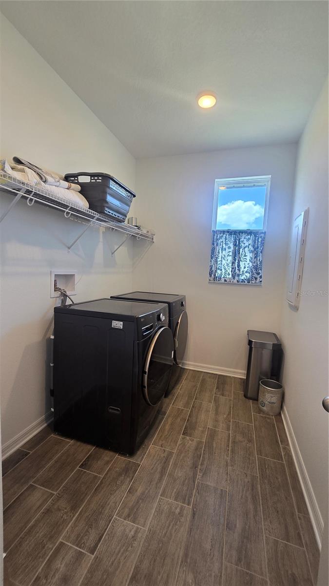 HILLTOP POINT REP - Residential