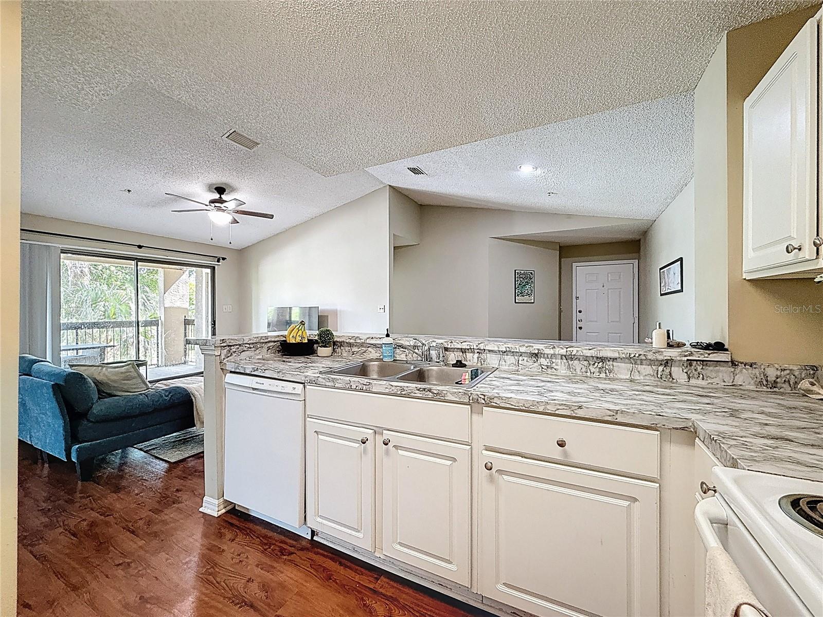VINTAGE GRAND - Residential