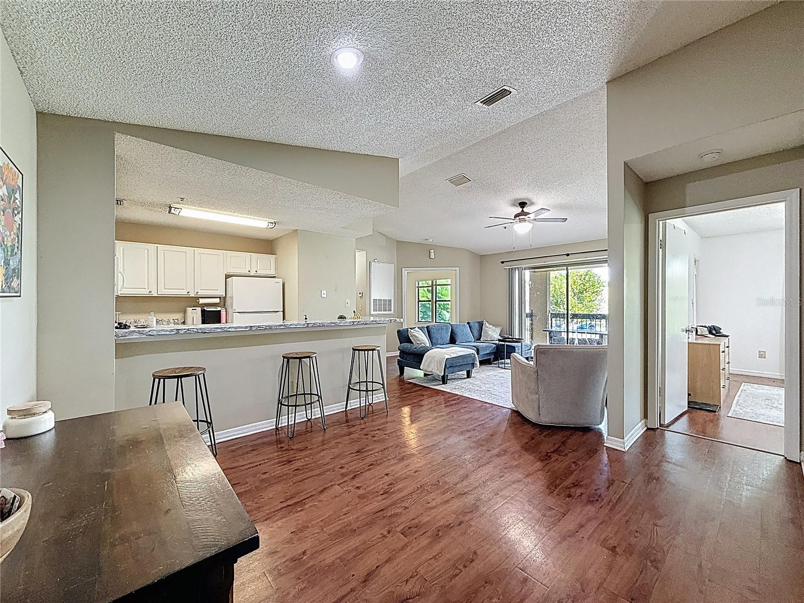 VINTAGE GRAND - Residential