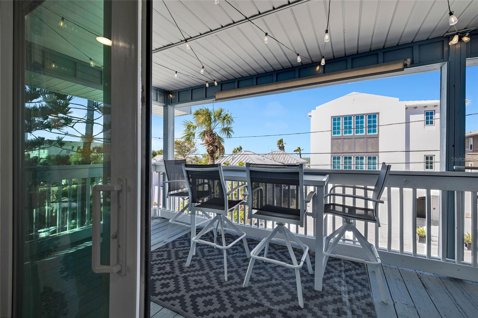 SHIP-A-HOEY CONDO - Residential