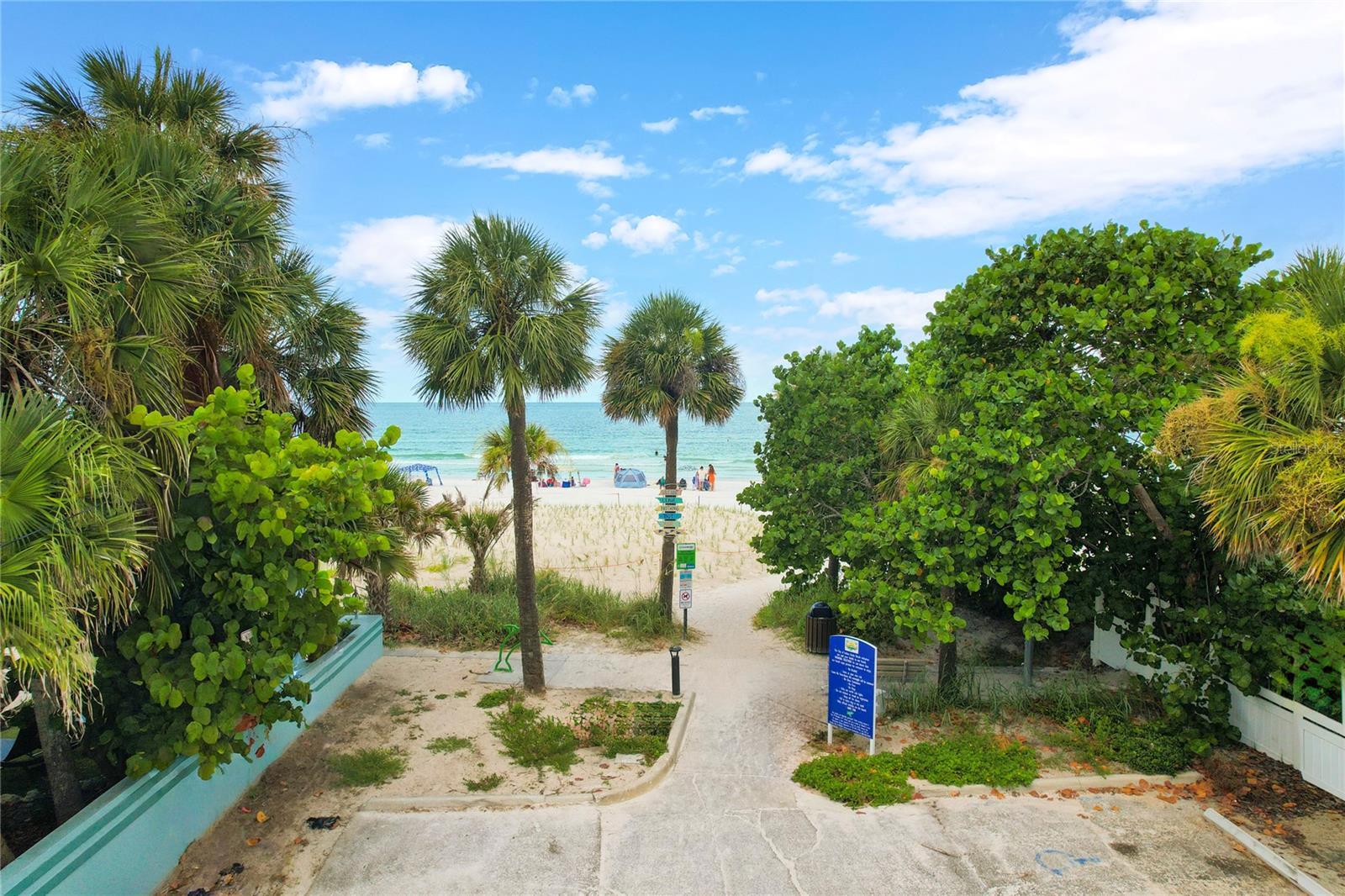 SHIP-A-HOEY CONDO - Residential