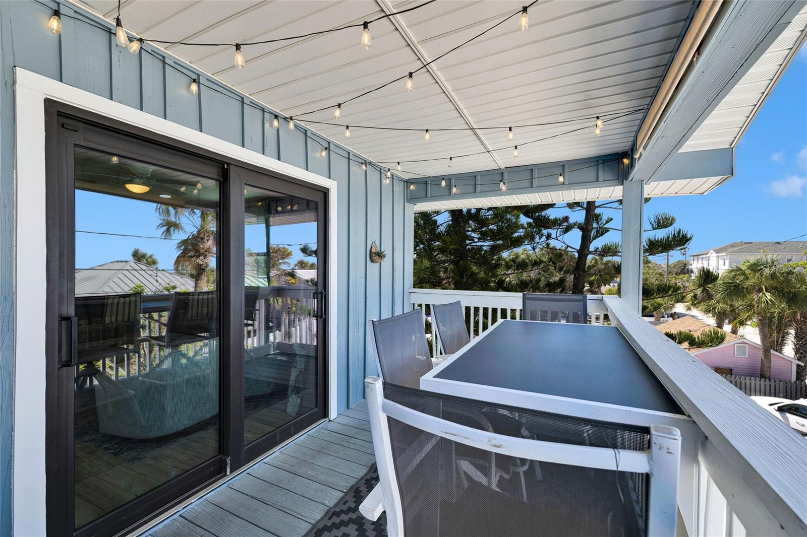 SHIP-A-HOEY CONDO - Residential