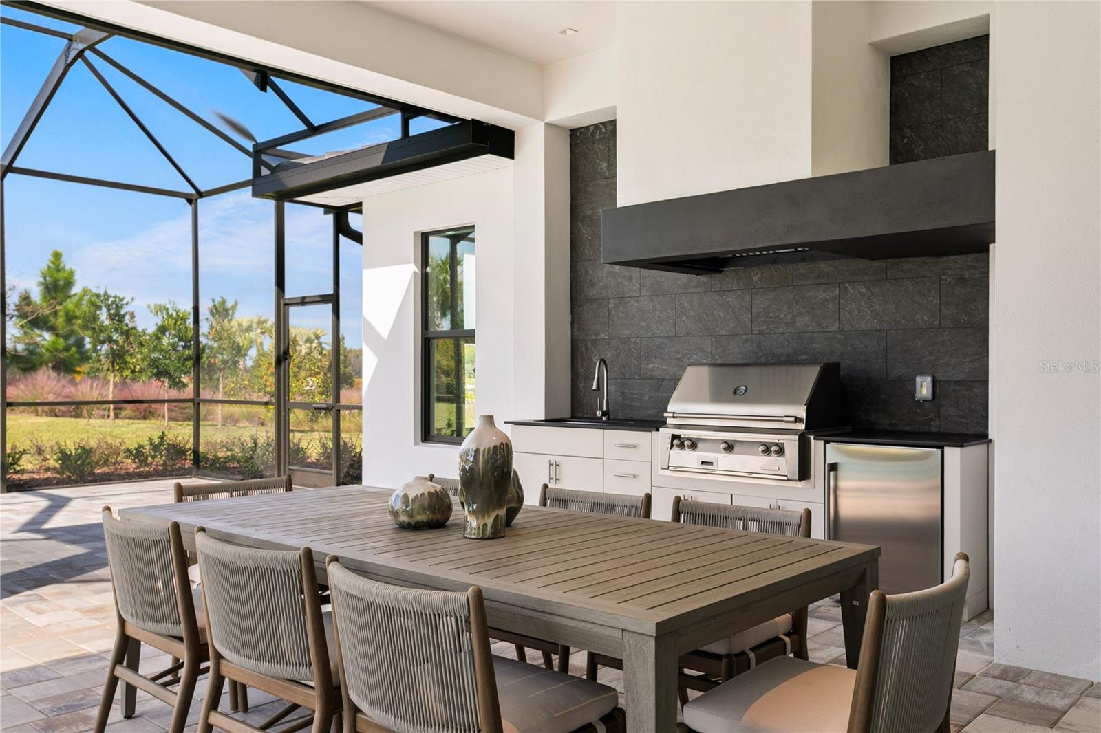 VICTORIA LAKES - Residential