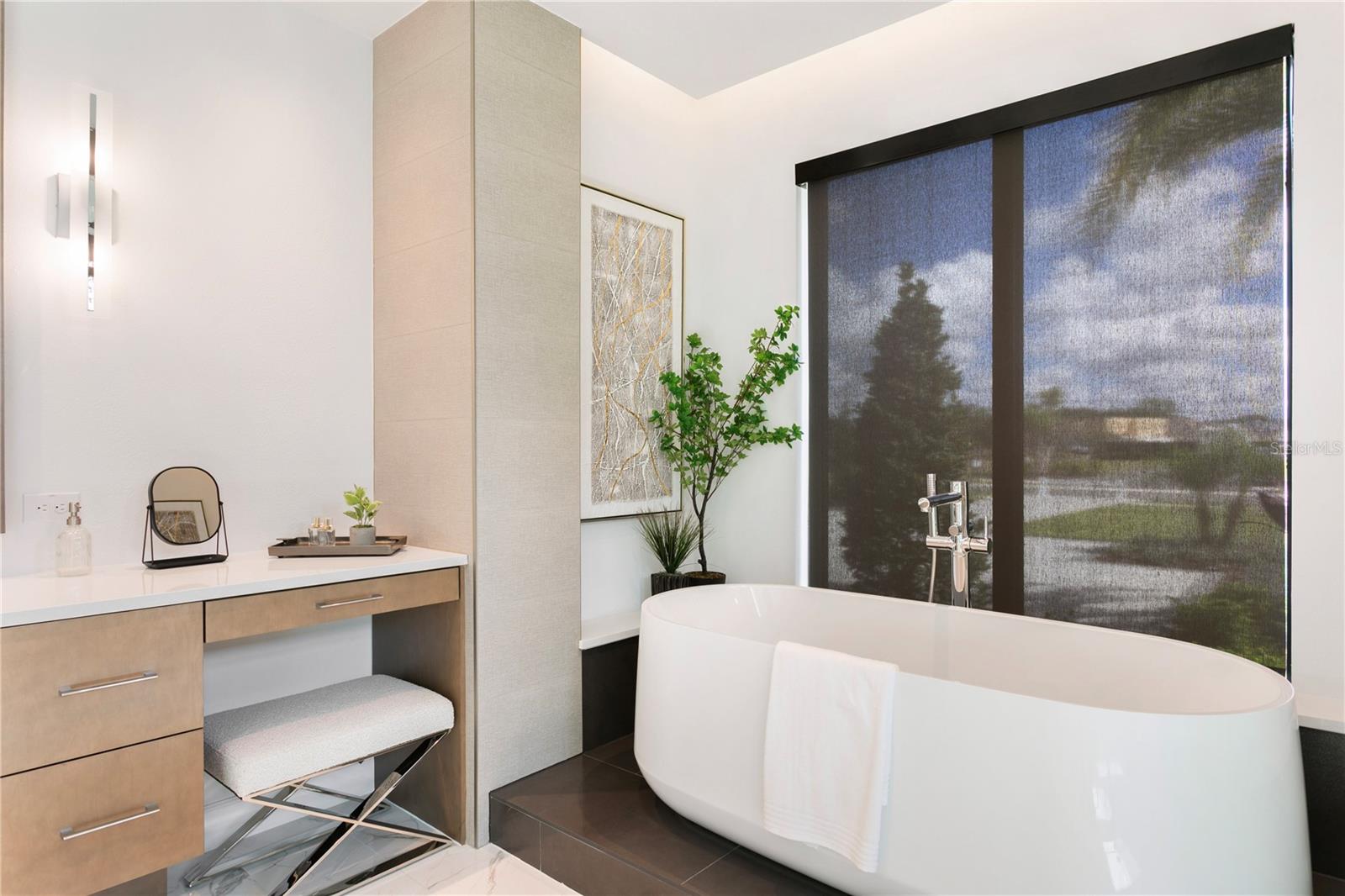VICTORIA LAKES - Residential