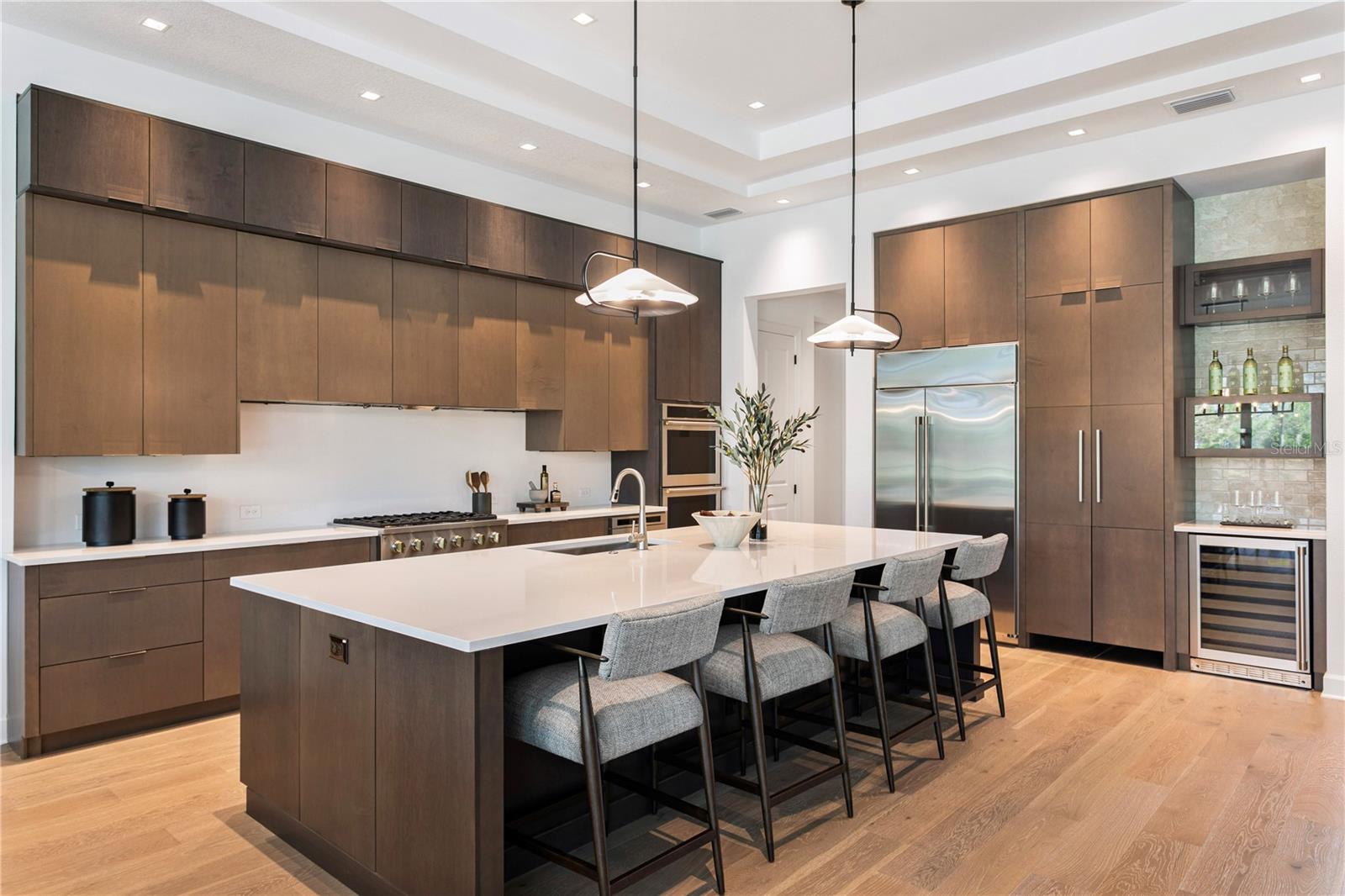 VICTORIA LAKES - Residential