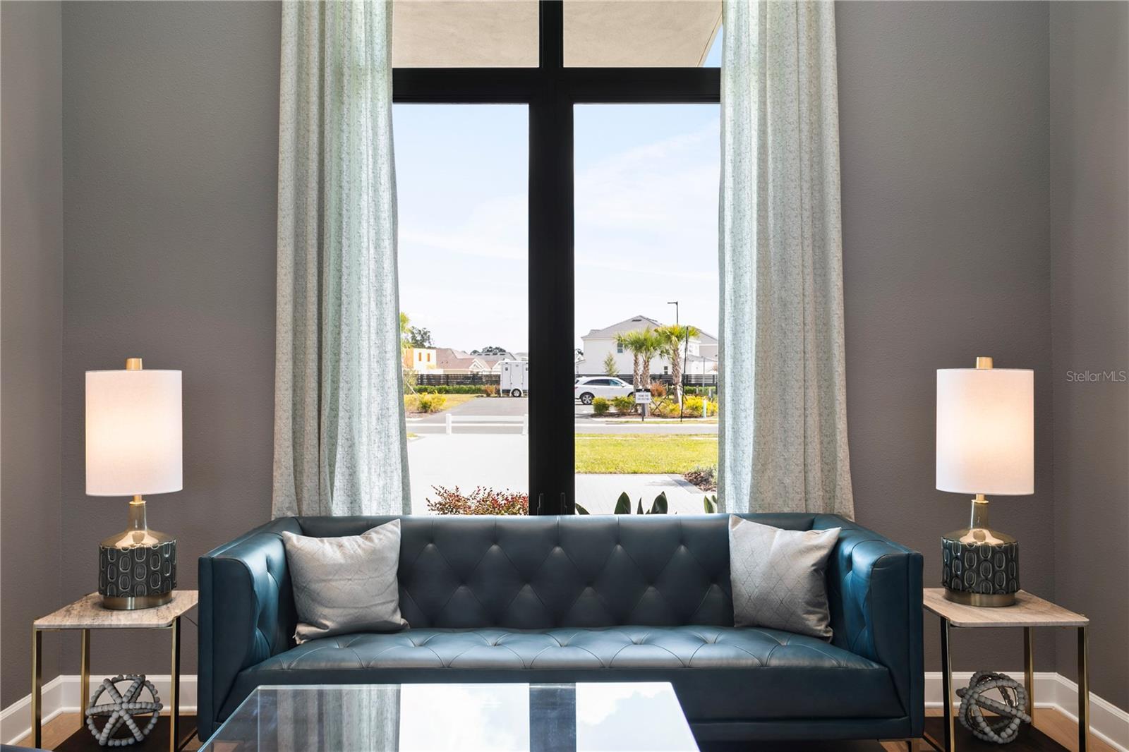 VICTORIA LAKES - Residential