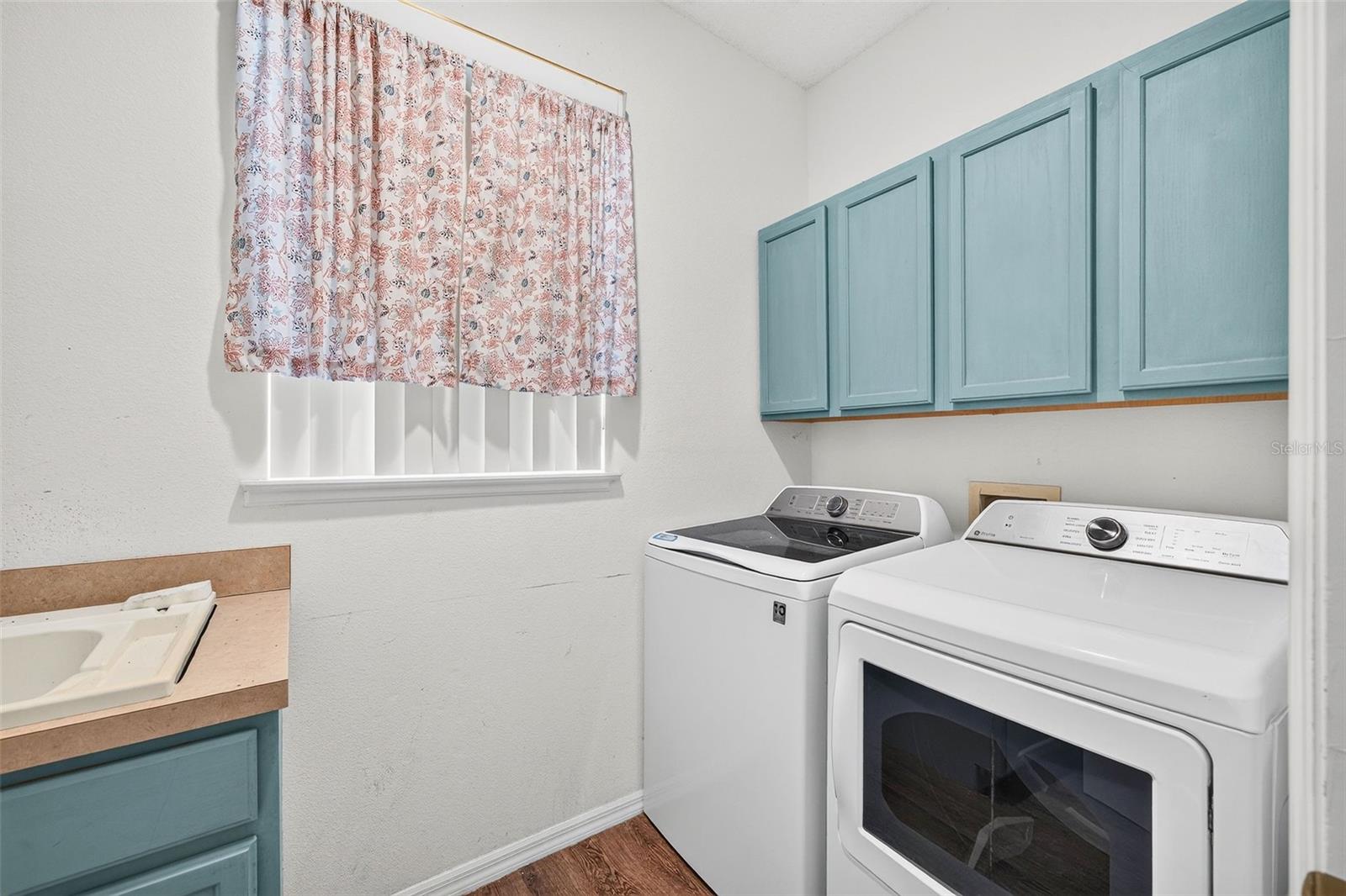 WINDCREST AT MEADOW WOODS 51 21 - Residential