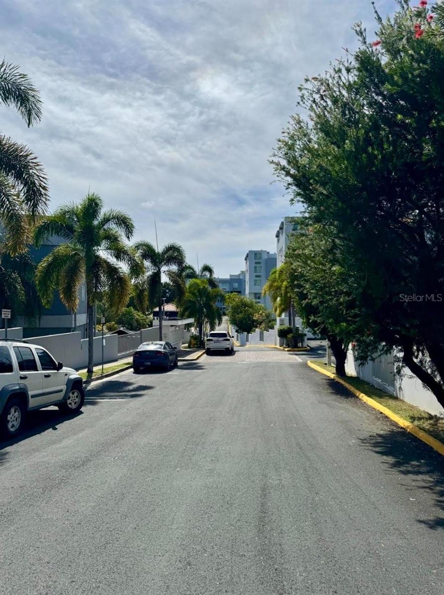 COND PASEOMONTE - Residential