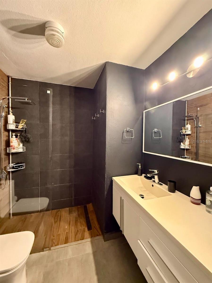 COND PASEOMONTE - Residential