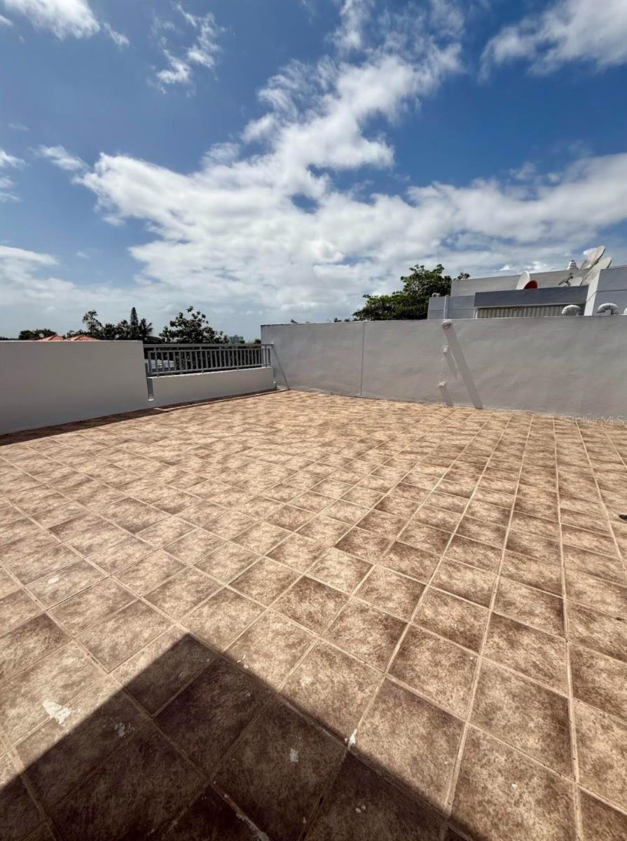 COND PASEOMONTE - Residential