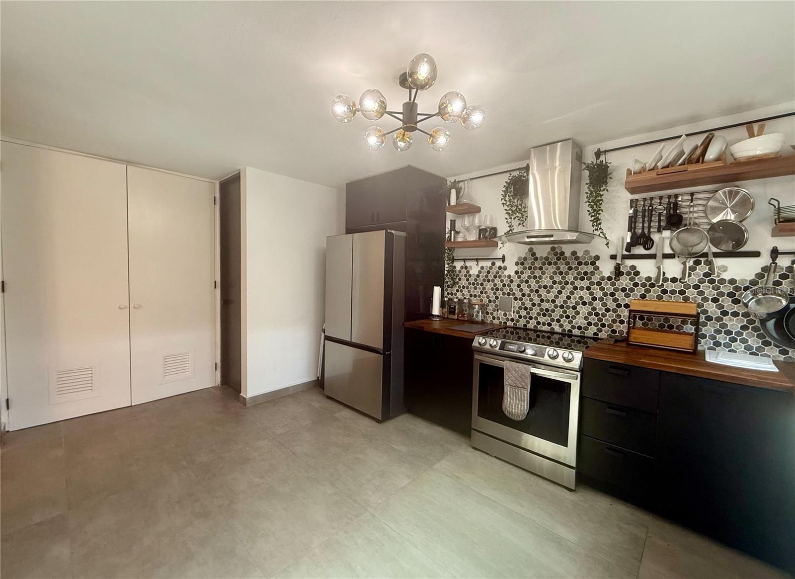 COND PASEOMONTE - Residential