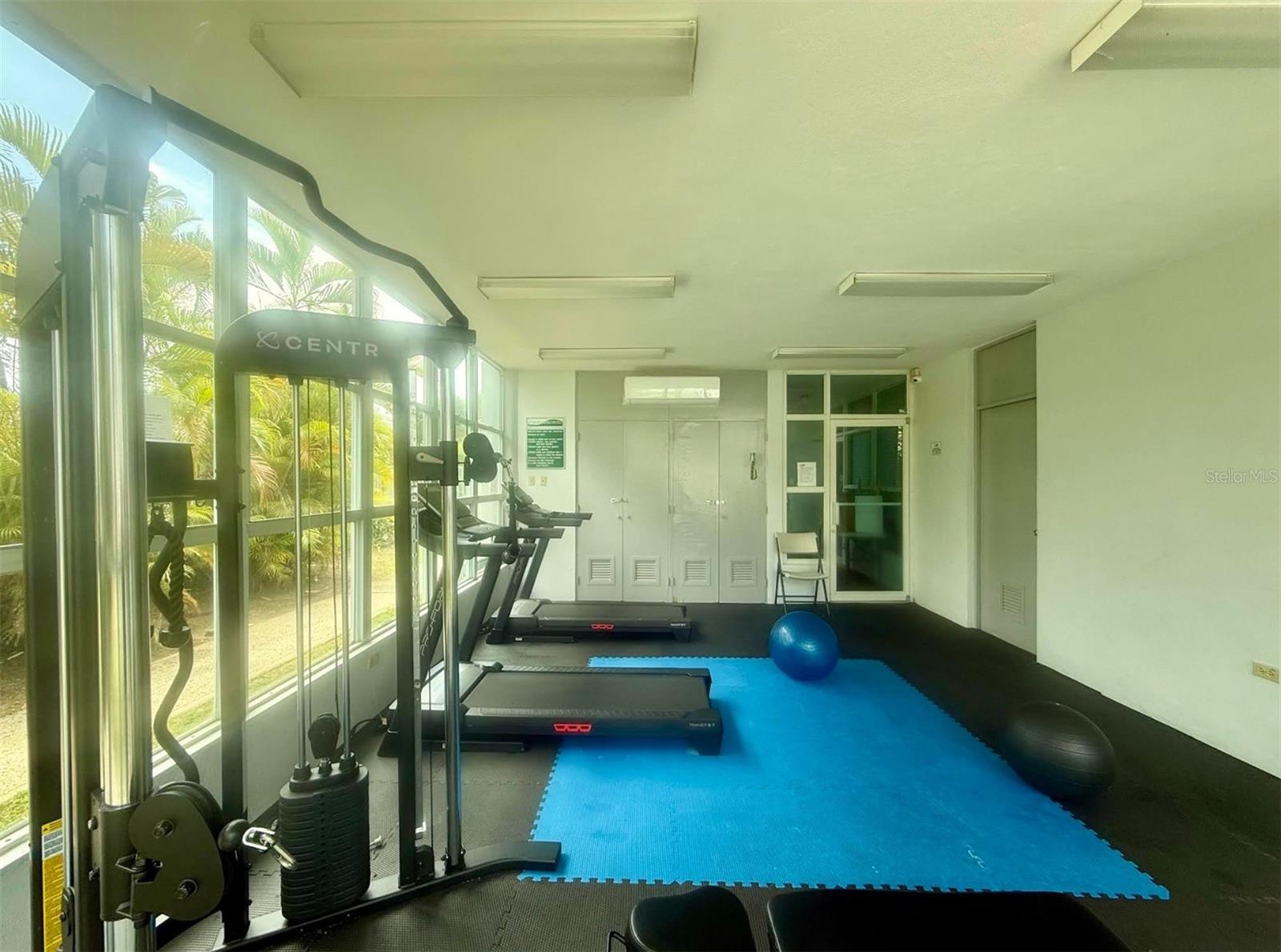 COND PASEOMONTE - Residential