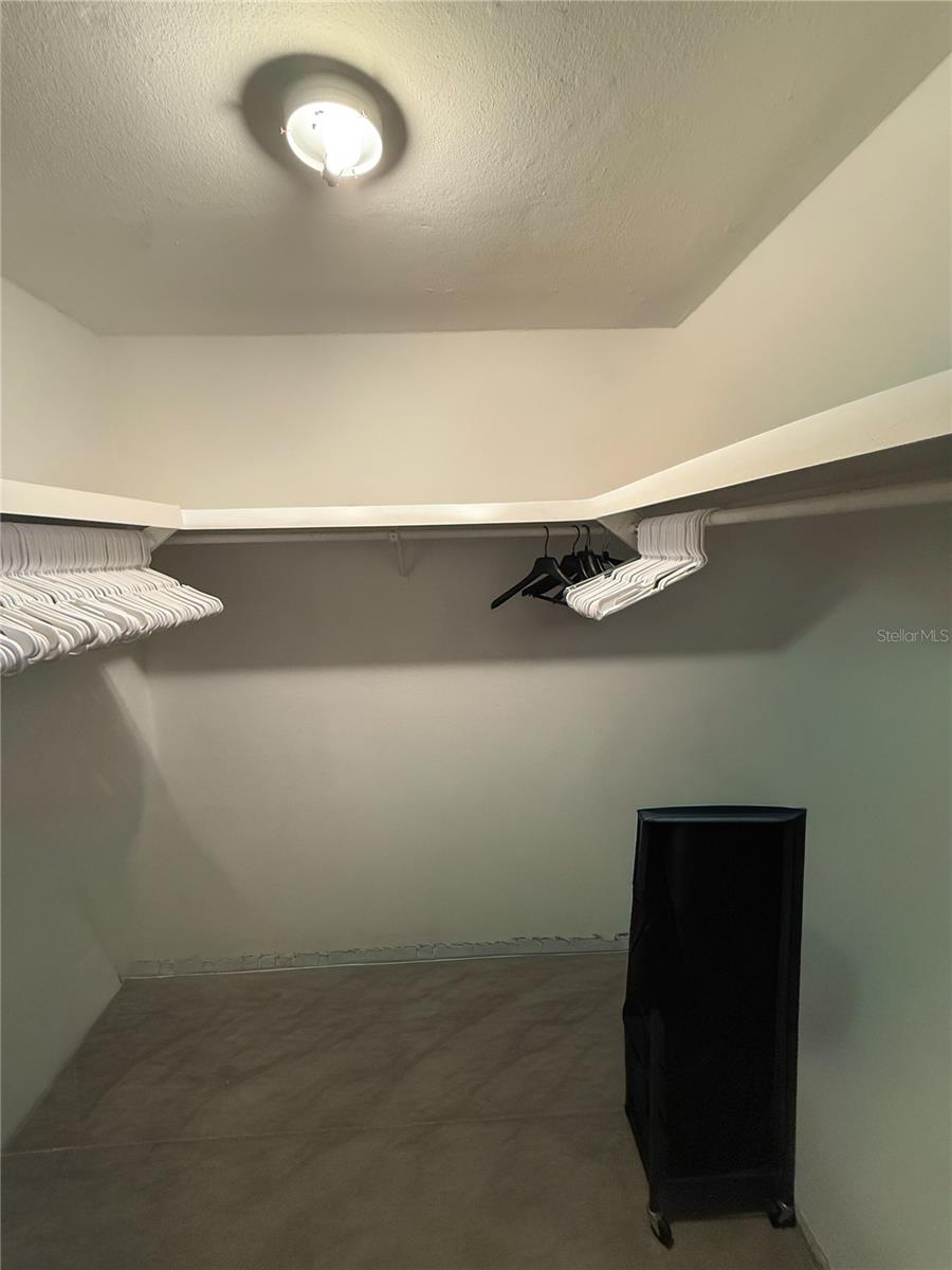 COND PASEOMONTE - Residential