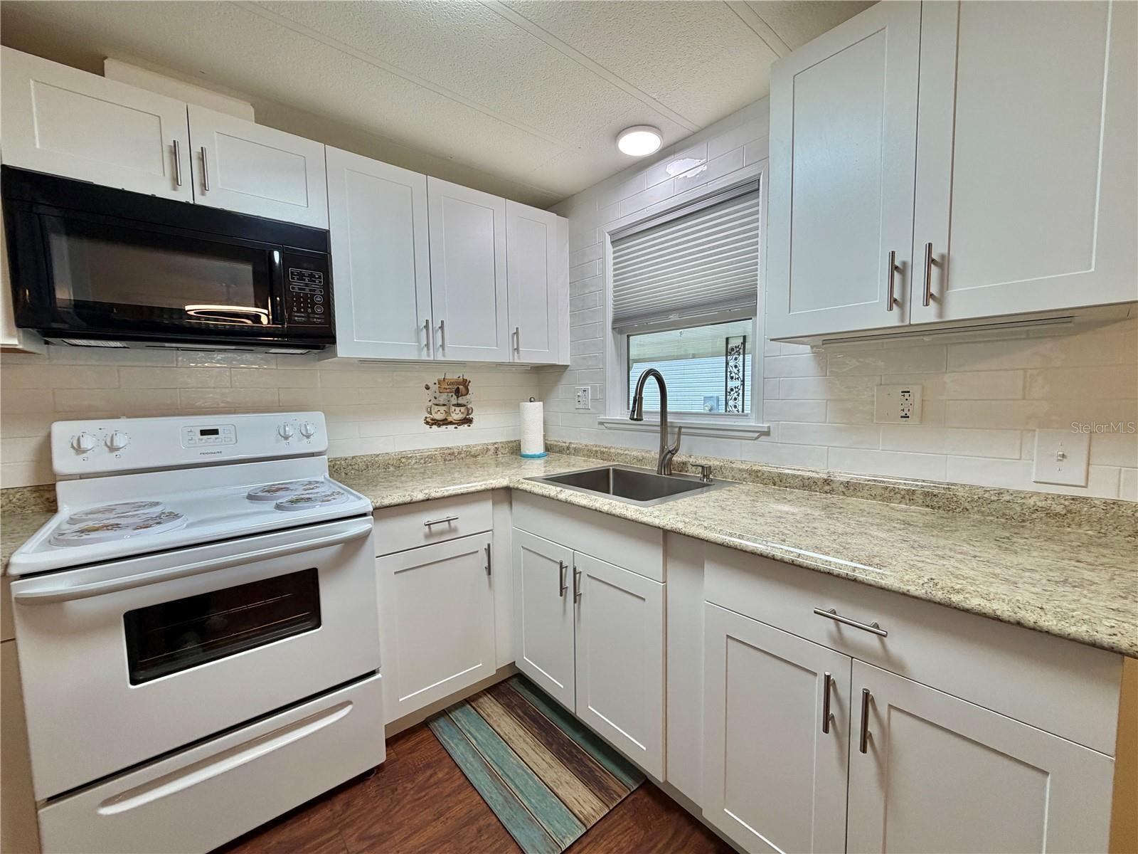 HAWTHORNE AT LEESBURG A COOP - Residential