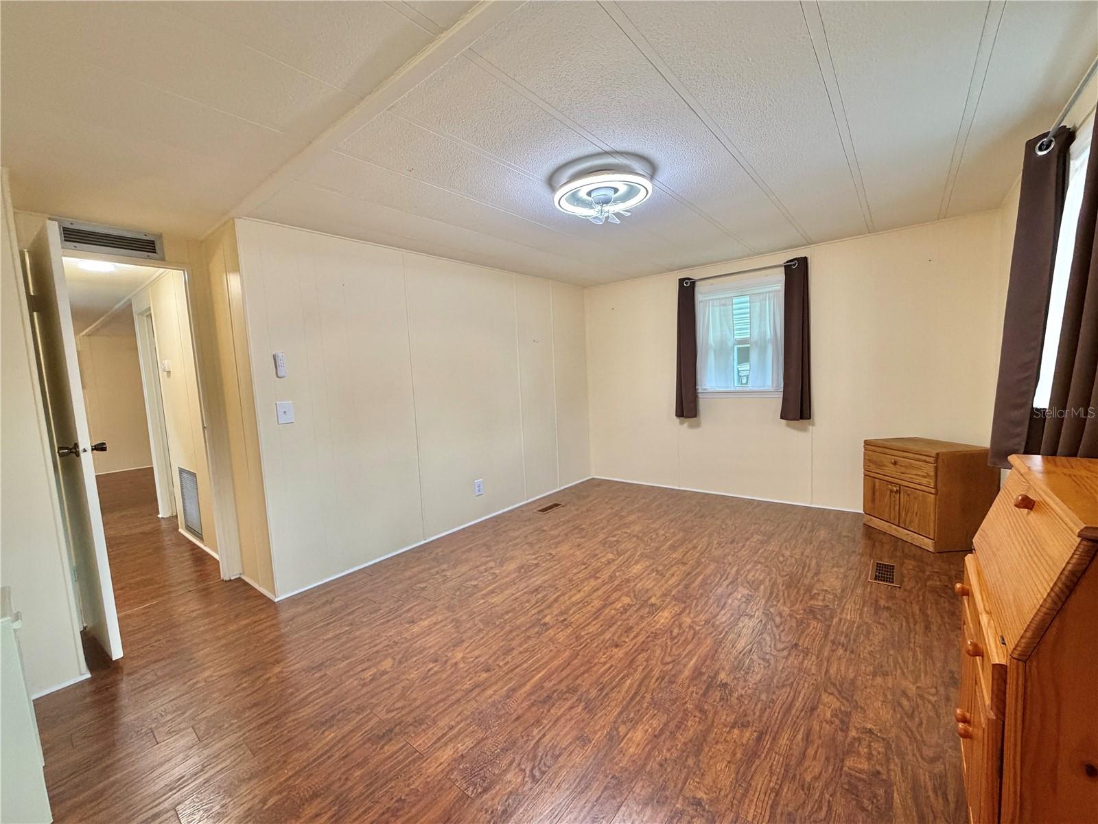 HAWTHORNE AT LEESBURG A COOP - Residential