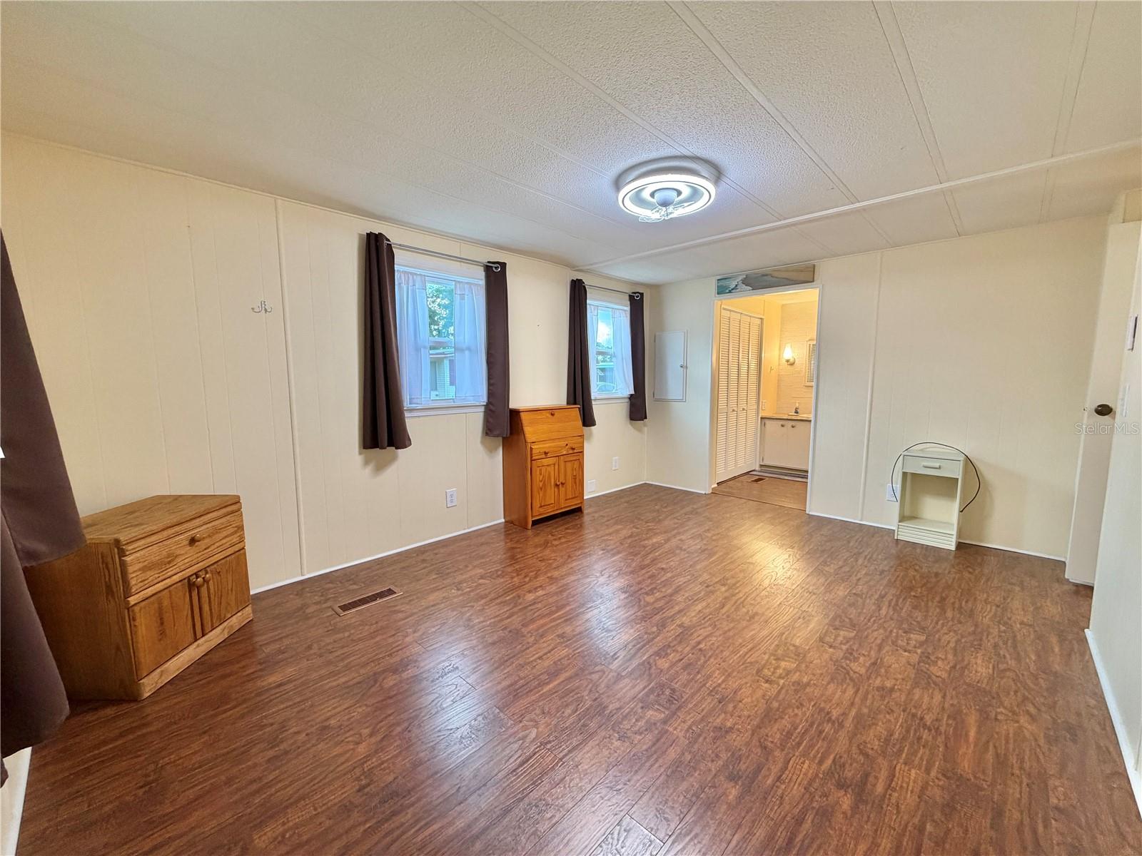 HAWTHORNE AT LEESBURG A COOP - Residential