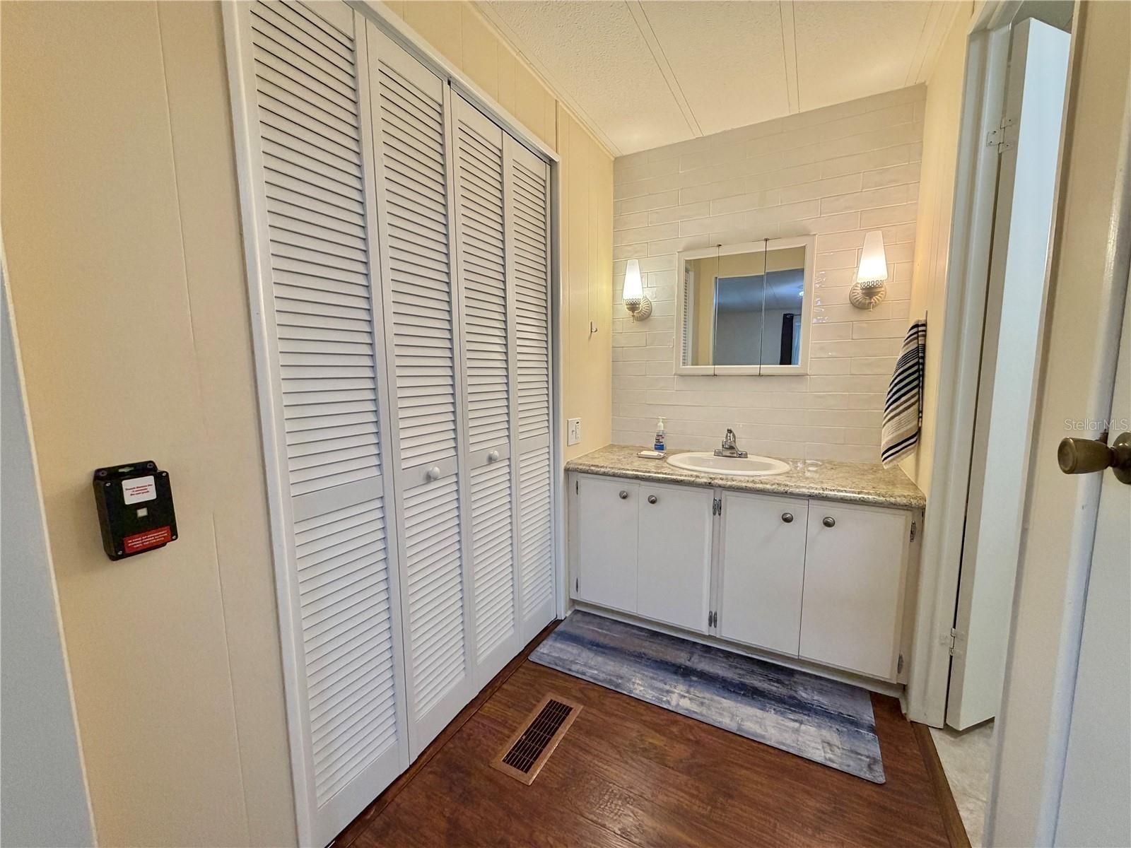 HAWTHORNE AT LEESBURG A COOP - Residential