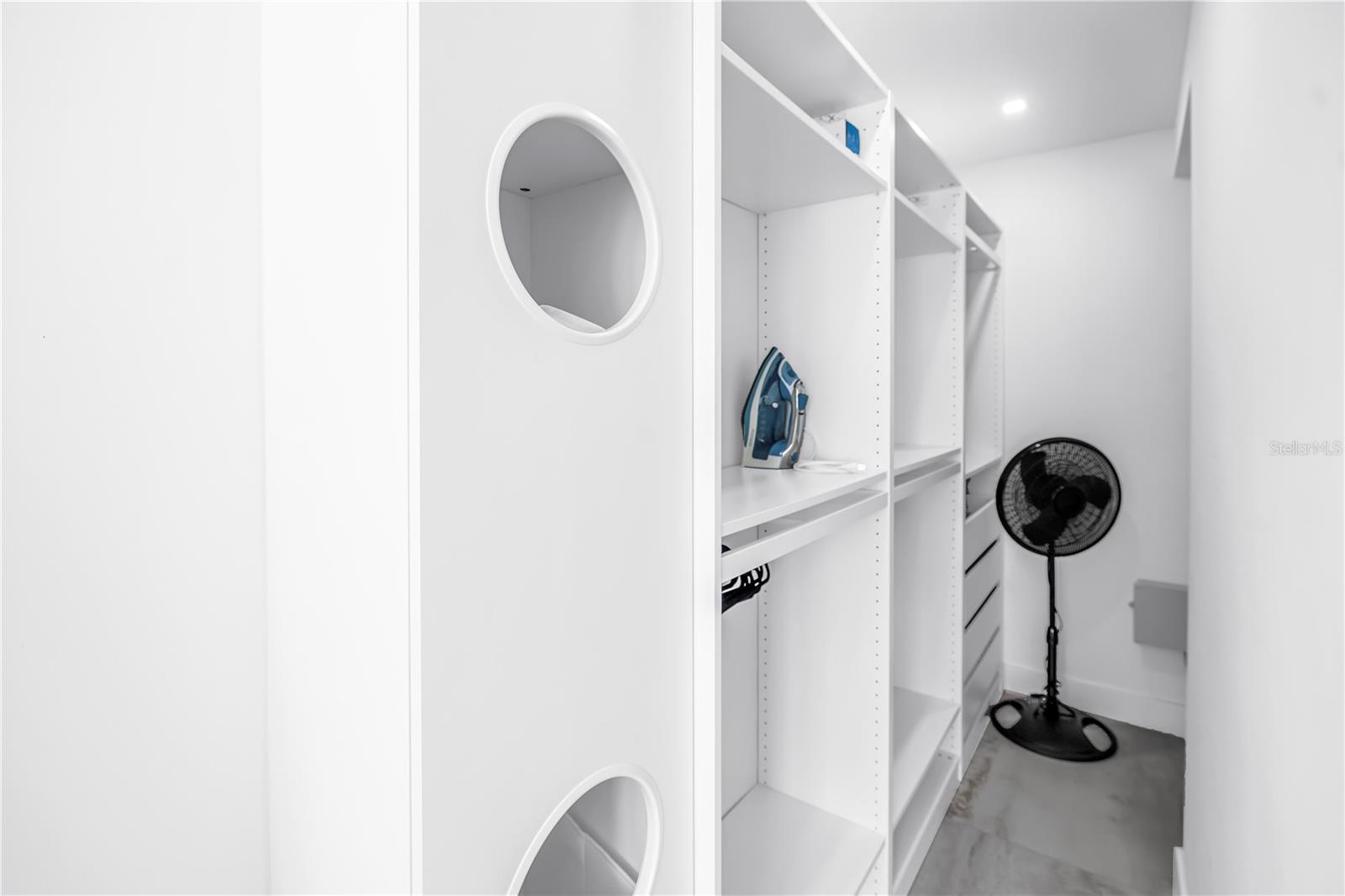 PENGUIN CABANA SUB - Residential