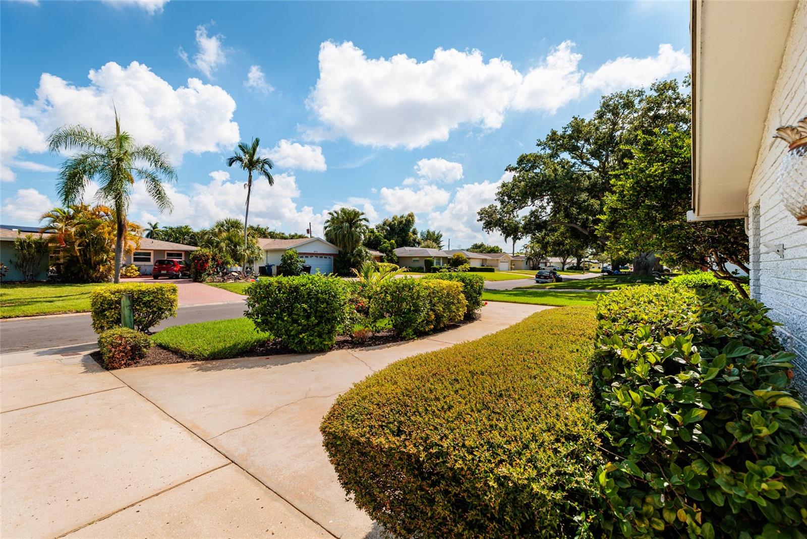 CROSSROADS ESTATES 1ST ADD - Residential