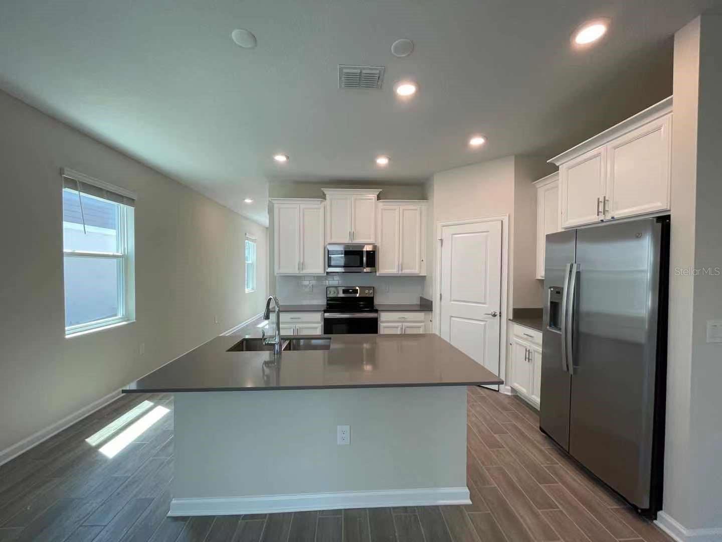 WATERSIDE ON JOHNS LAKE - Residential Lease