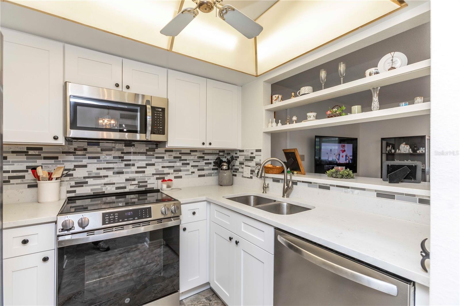 GULF HARBORS CONDO - Residential